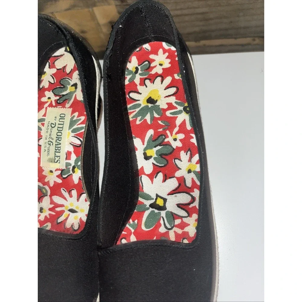 Vintage Outdorables Black W/ White Canvas Wedges Women's Size 7.5 Made In U.S.A.